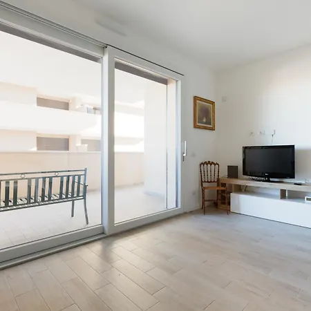 Guesthost - Milano-affori Balcony Apartamento