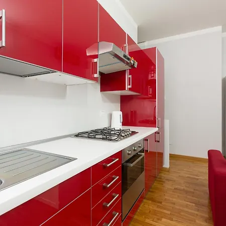 Apartment Guesthost - M3 Lodi Trendy Red *