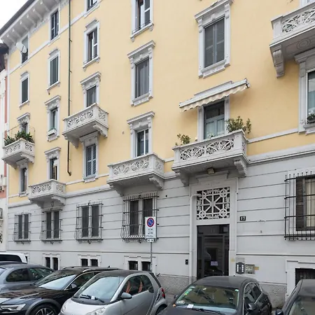 Guesthost - M3 Lodi Trendy Red *