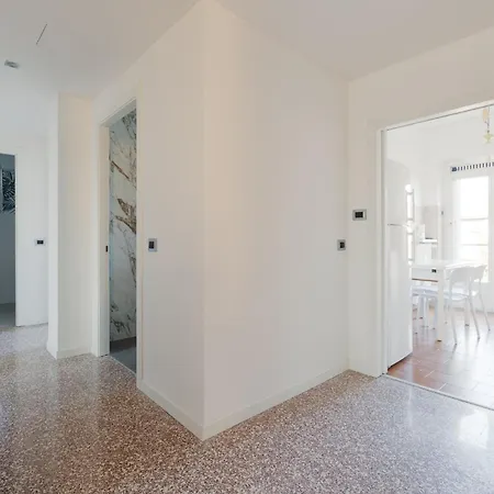 Guesthost - Comfy Family In Milano