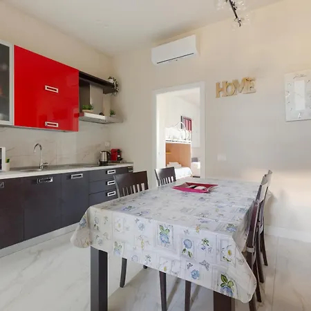 Guesthost - Bright With Balcony - Piazzale Loreto