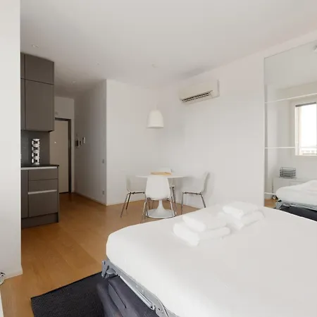 Appartement Guesthost - Savona- Navigli District Cosy With Balcony *