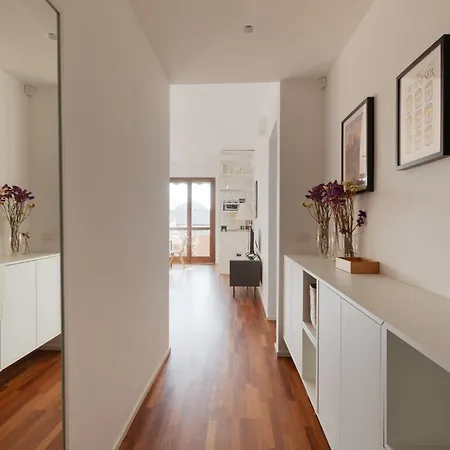 Appartement Guesthost - Modern With Balcony Near Niguarda Hospital *