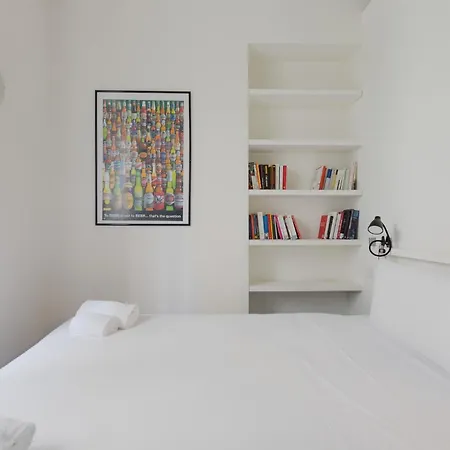 Guesthost - Modern And Cozy Near Amendola M1 Lejlighed