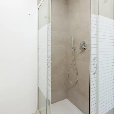 Apartment Lovely Near Piazza Cinque Giornate