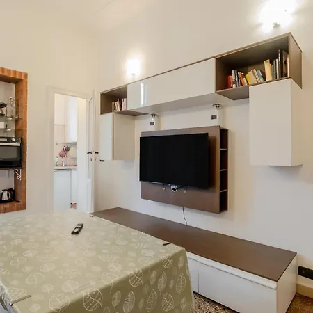 Guesthost - Corso Lodi Cozy With Balcony Apartmán
