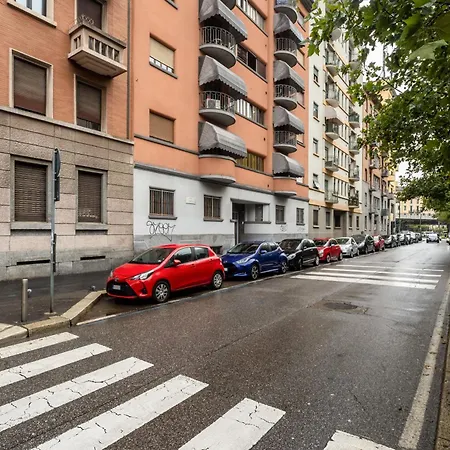 Guesthost - Corso Lodi Cozy With Balcony