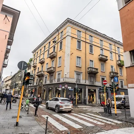 Guesthost - Brera Escape! Exclusive Roomy Flat