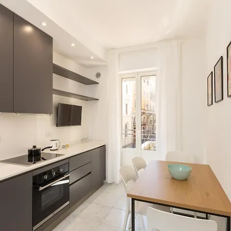 Design And Fashion - New Bright Milán