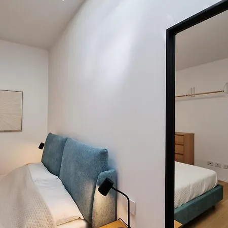 Vytalea - Trilocale Moderno Con Patio E Doppi Servizi, Vicino M4 - Modern 2-bedroom With Patio&two Bathrooms, Near Metro M4 Appartamento Milano