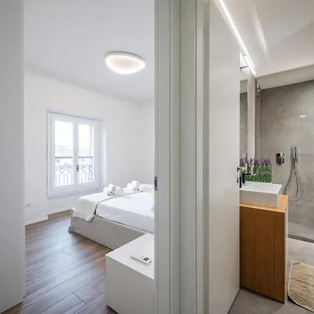 Ceresio 3 Executive Apartment, Smartstay Daire *