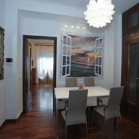 Апартаменты Trilocale Fronte Parco - 6 Persone *