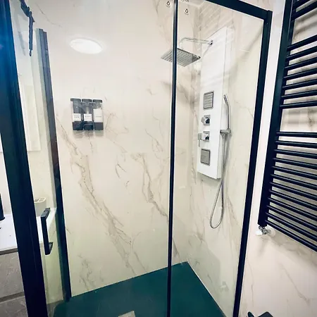 Loft Con Idromassaggio شقة ميلان