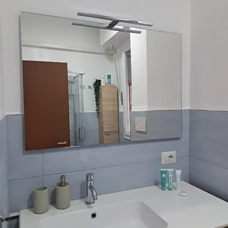 Orea Spiti - Modern Rosselli Daire Milano