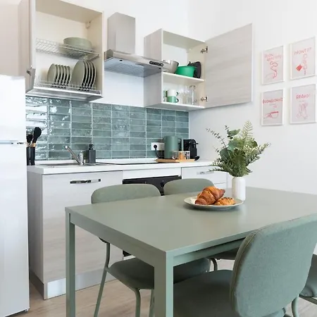 Duomo Wonderful For 6 아파트 *