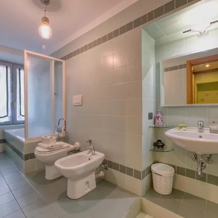 I-host - Trilocale Navigli Con Vista Darsena Apartman *