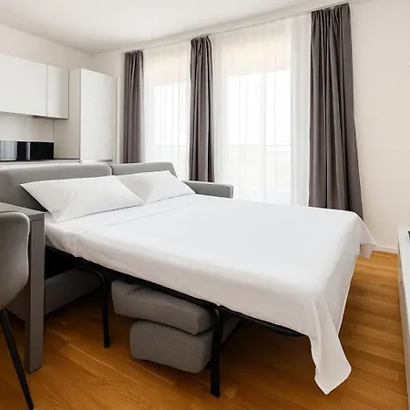 Giaxtower Gym & Pool Skyline View Appartamento *