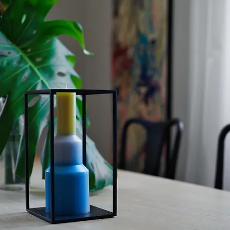 Hostmate - - Zara 61 *