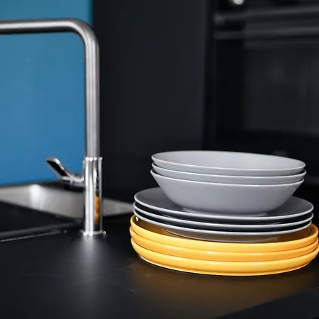 Hostmate - - Zara 61 * Mediolan