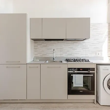 Appartement Tom&mary 5 Min Metro Milan