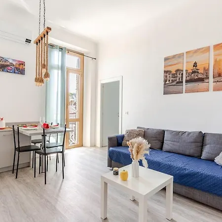 Modern Tom&mary 5 Min Metro Apartman *