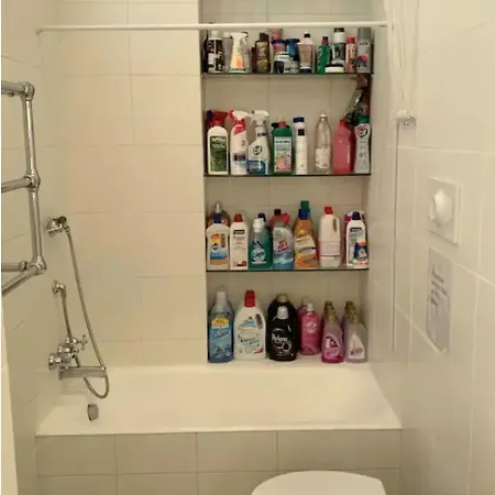 Accogliente Stanza Privata Con Bagno In Zona Duomo, * Milánó