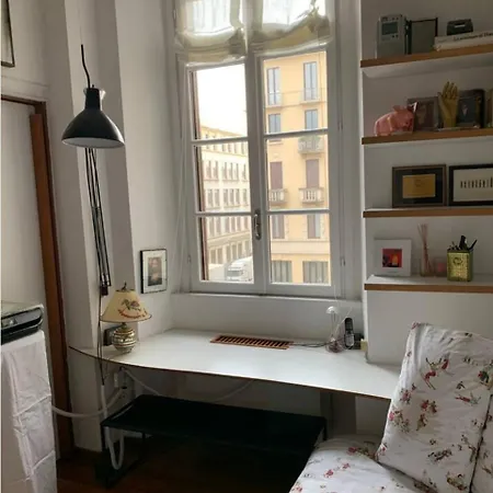 Accogliente Stanza Privata Con Bagno In Zona Duomo, Homestay szállás
