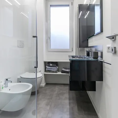 Appartement Just Urban Stays - Trilocale Con 2 Bagni E 2 Balconi - City Life E M5 Milan