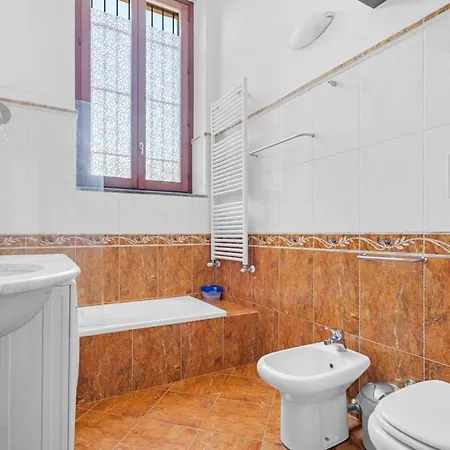 No220 -san Siro- Lejlighed *