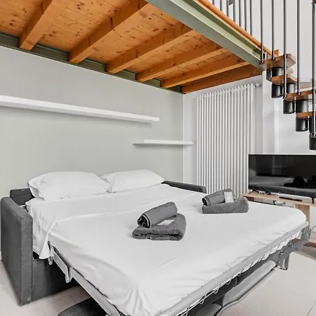 No220 -san Siro- Lejlighed *