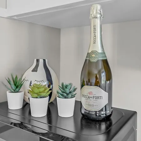 Ri9 -prada- Super Large And