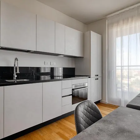 Apartament Giaxtower Gym Spa&pool Skyline View