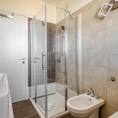 Giaxtower Gym & Pool Skyline View Milano