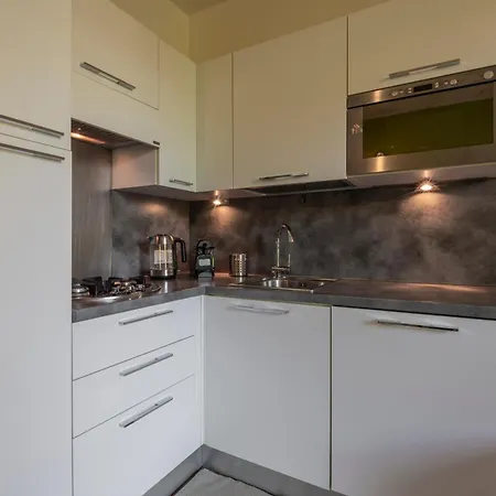 Loreto -7sundays * מילאנו