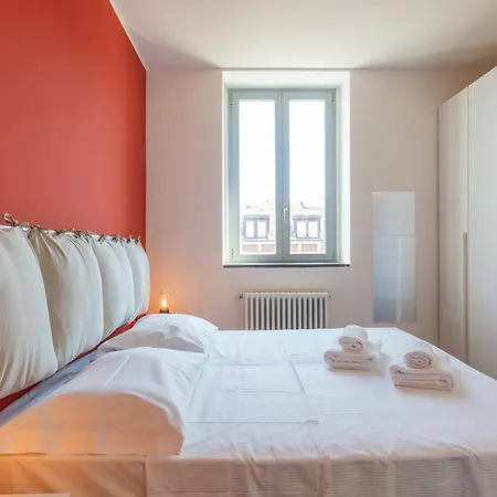 Loreto -7sundays דירה *