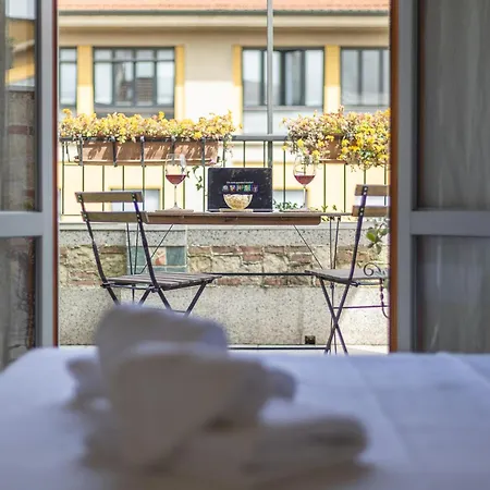 아파트 Stylish Porta Romana With Terrace 밀라노