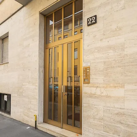 Stylish Porta Romana With Terrace *