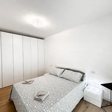 Con Terrazza Appartement *