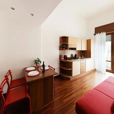 Duomo A 15 Minuti A Piedi - Balcone Wifi *