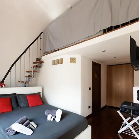 Duomo A 15 Minuti A Piedi - Balcone Wifi