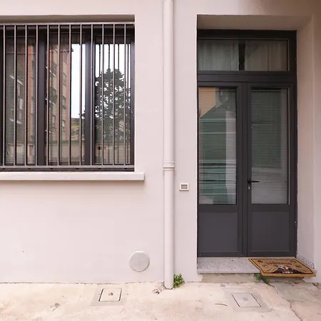 Loft In The Heart Of Nolo - Rovereto Lägenhet