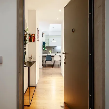 Stayeasy Gargano - Stylish With Private Yard * מילאנו