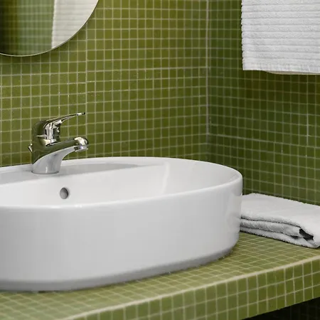 L Angolo Di Giulia, Tradizionale Casa Di Ringhiera Милан