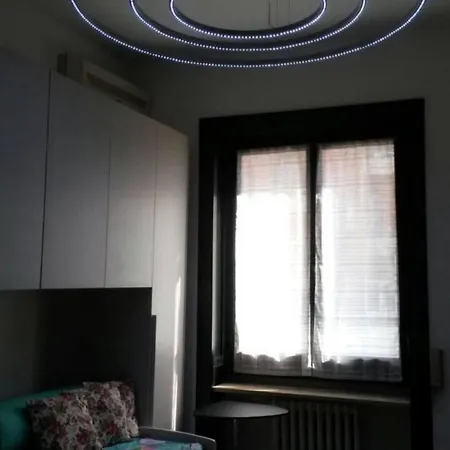 Chicstudiomilan * Milano