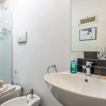 Navigli Delight - In Navigli's Heart *