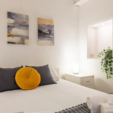 Navigli Delight - In Navigli's Heart