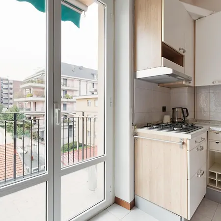 Guesthost - Urban Oasis Between M1 & San Siro Daire Milano