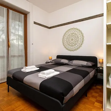 Апартаменты Spacious Near Bocconi