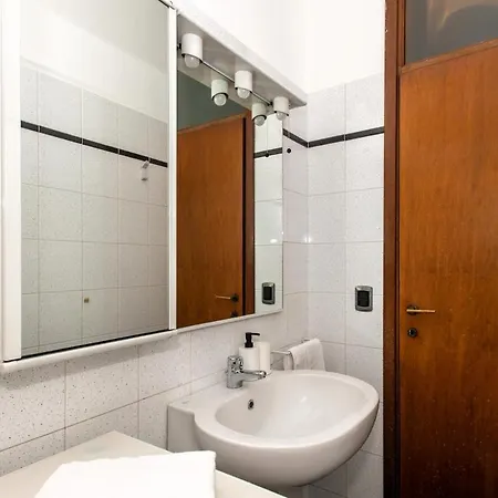 Spacious Near Bocconi *