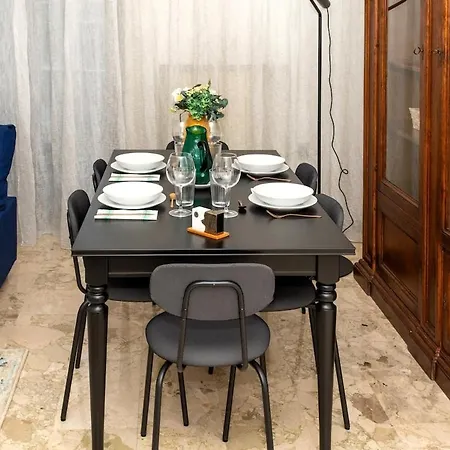 Spacious Near Bocconi * Μιλάνο